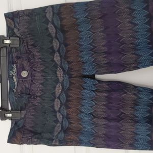 Leaf patterned denim jegging